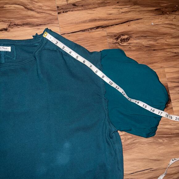Green We The Free Free People Blossom Boxy Puff Sleeve Top Size Medium - Picture 6 of 9